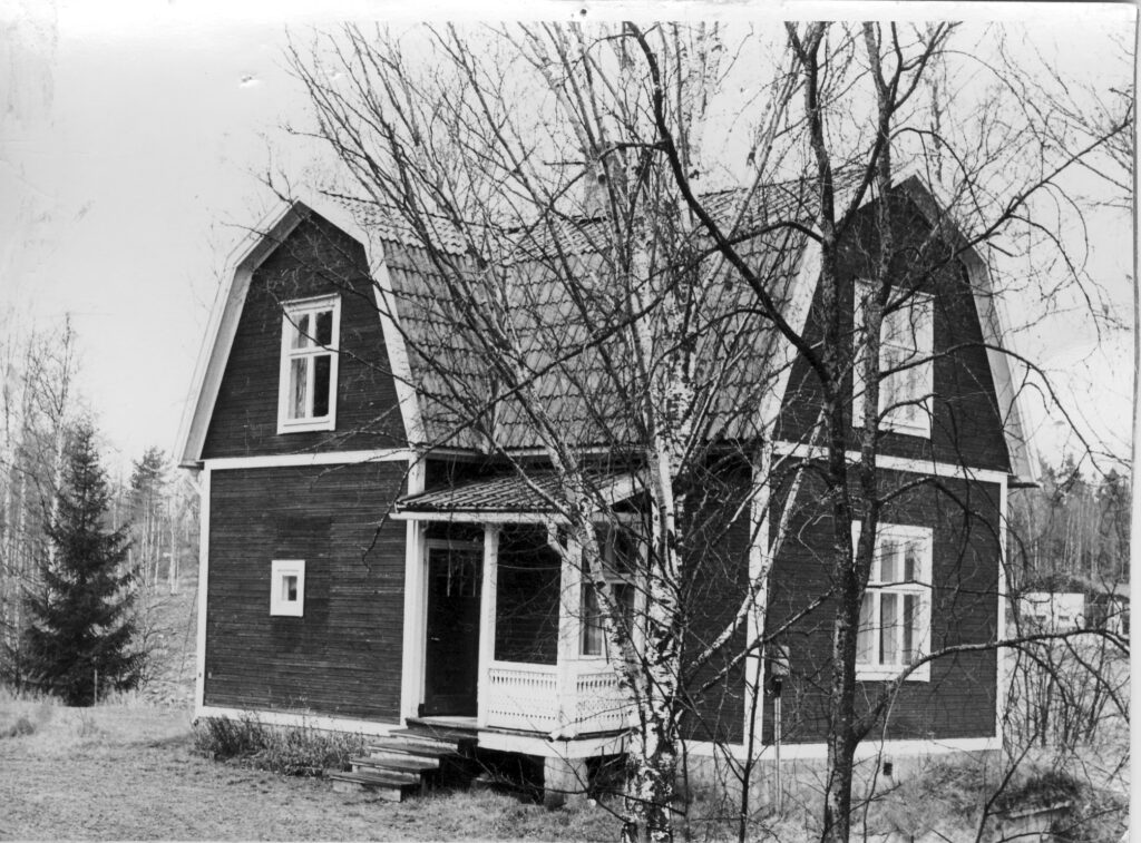 House history article thumbnail